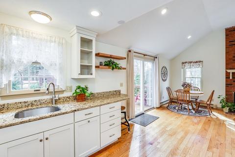 4 Mashpee Neck Rd, Mashpee, MA 02649 photo 11