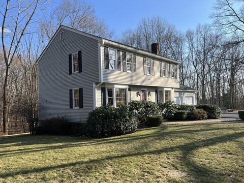 16 Blueberry Ln, Webster, MA 01570 photo 3