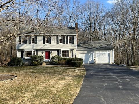 16 Blueberry Ln, Webster, MA 01570 photo 1