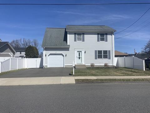 58 Shepherd St, Chicopee, MA 01013
