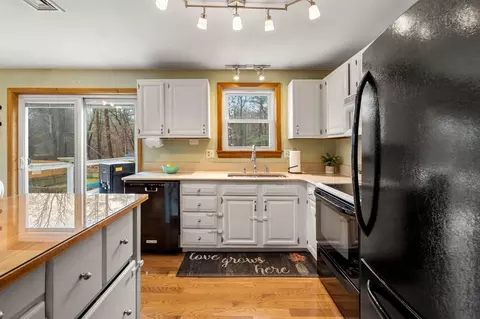 20 Back River Rd, Amesbury, MA 01913 photo 6