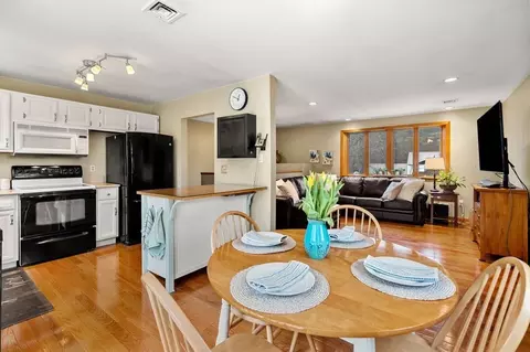 20 Back River Rd, Amesbury, MA 01913 photo 5