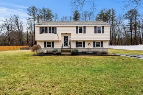 20 Back River Rd, Amesbury, MA 01913 photo 1