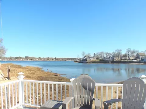3 Sea St, Wareham, MA 02571 photo 3