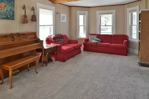 43 Eastern Ave, Beverly, MA 01915 photo 5