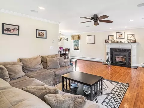 206 Plain St, Rehoboth, MA 02769 photo 9
