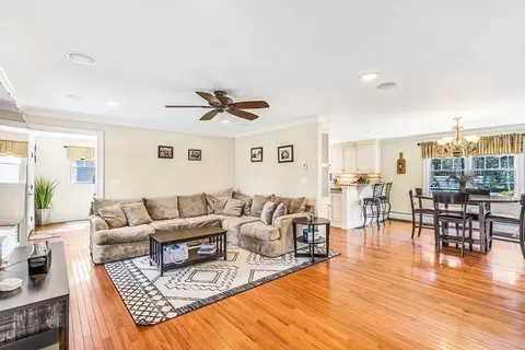 206 Plain St, Rehoboth, MA 02769 photo 7