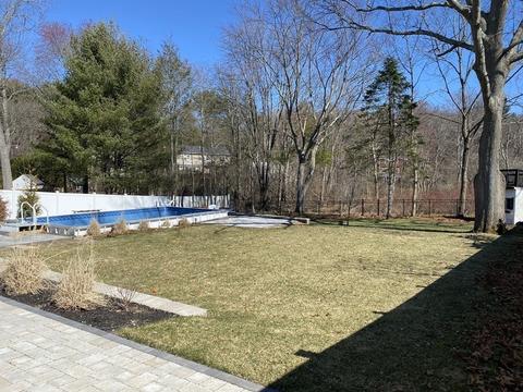 32 Bartons Ln, Milton, MA 02186 photo 1