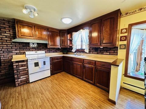 92 Mccarthy Ave, Chicopee, MA 01020 photo 14