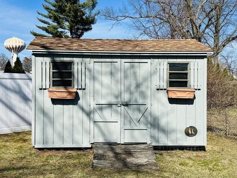 92 Mccarthy Ave, Chicopee, MA 01020 photo 8