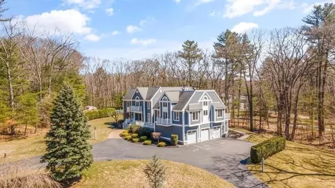 18 Appleton Ln, Boxford, MA 01921