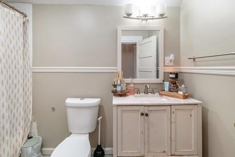 68 Abbott St, Springfield, MA 01118 photo 27