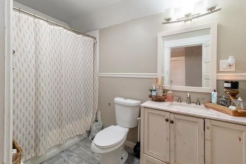 68 Abbott St, Springfield, MA 01118 photo 28