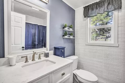 177 Temi Rd, Raynham, MA 02767 photo 4