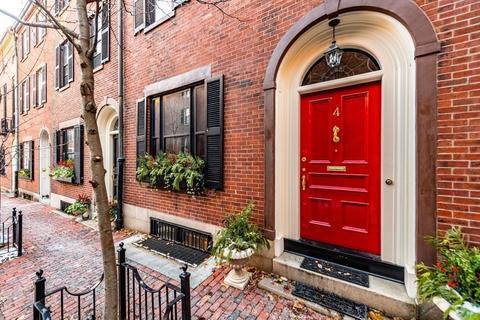 4 W Cedar St, Boston, MA 02114