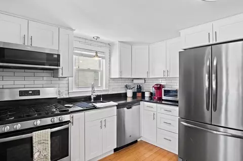 22 Beech St, Saugus, MA 01906 photo 14