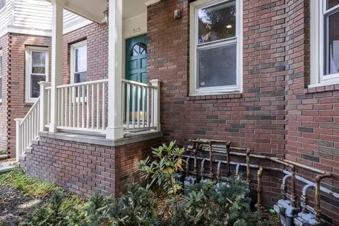 515 Green St #2, Cambridge, MA 02139