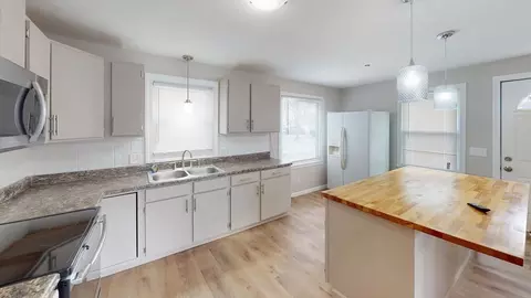 192 Lucerne Rd, Springfield, MA 01119 photo 6
