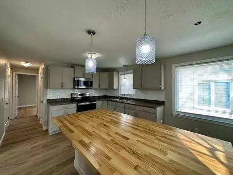 192 Lucerne Rd, Springfield, MA 01119 photo 5