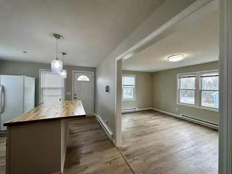 192 Lucerne Rd, Springfield, MA 01119 photo 7