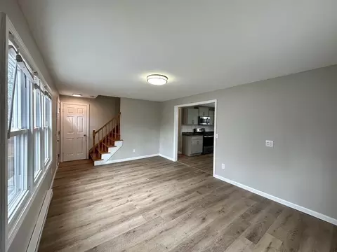 192 Lucerne Rd, Springfield, MA 01119 photo 8