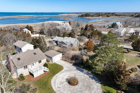 40 Sunset Ave, Eastham, MA 02642