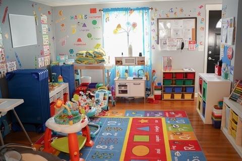 79 Newhouse St, Springfield, MA 01118 photo 5