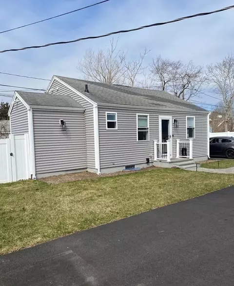 65 Louis St # a, Barnstable, MA 02601 photo 3