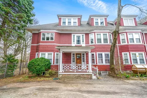 3 Regent Cir, Boston, MA 02130