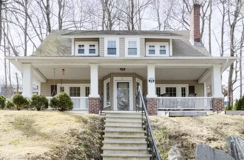 18 Saint Elmo Rd, Worcester, MA 01602 photo 1