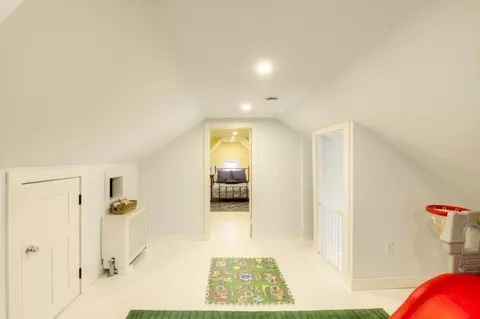 18 Saint Elmo Rd, Worcester, MA 01602 photo 22