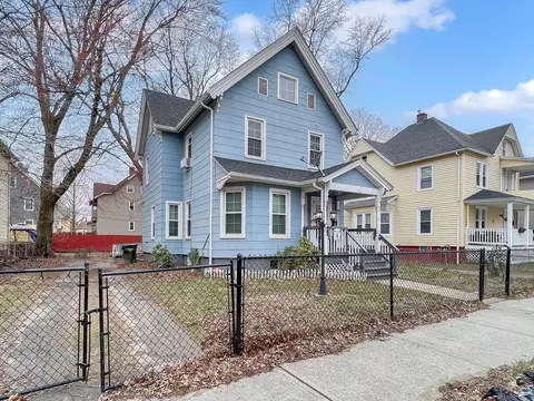 90 Bowles St, Springfield, MA 01109 photo 2