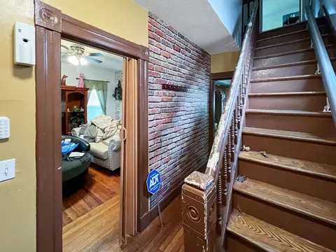 90 Bowles St, Springfield, MA 01109 photo 4