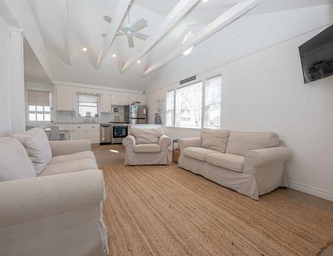 16 Beach St, Wareham, MA 02571 photo 4