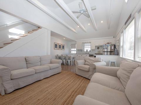 16 Beach St, Wareham, MA 02571 photo 5