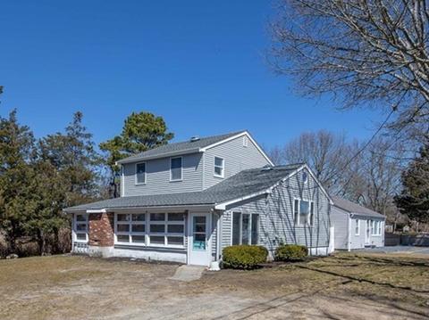16 Beach St, Wareham, MA 02571 photo 2