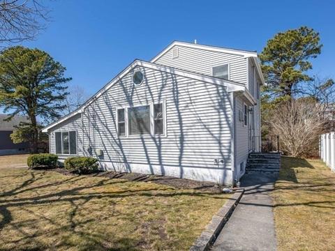 16 Beach St, Wareham, MA 02571 photo 1