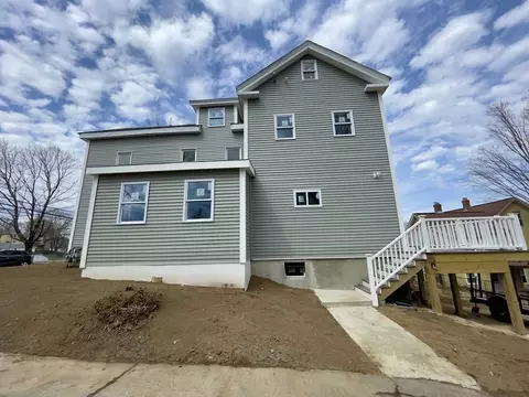 65 Maple St, Spencer, MA 01562 photo 2