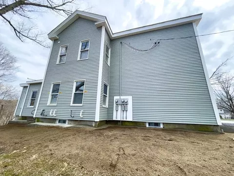 65 Maple St, Spencer, MA 01562 photo 3