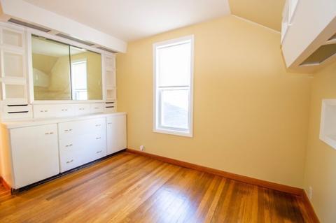 20 Manhattan St, Springfield, MA 01109 photo 8