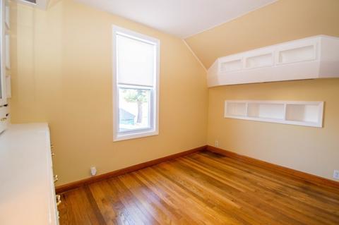 20 Manhattan St, Springfield, MA 01109 photo 9