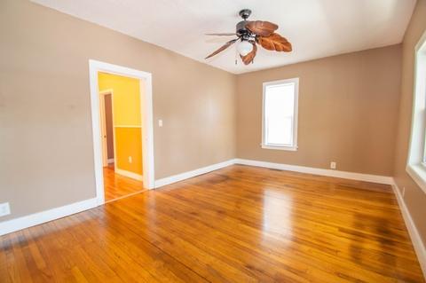 20 Manhattan St, Springfield, MA 01109 photo 7