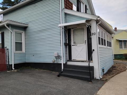 20 Manhattan St, Springfield, MA 01109