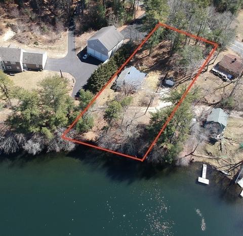 225 Carver Rd, Plymouth, MA 02360