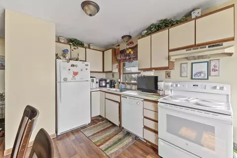 65-67 Joseph St, Springfield, MA 01119 photo 24