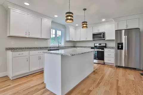 201 Holman St, Lunenburg, MA 01462