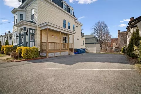 32 Abbott St, Lawrence, MA 01843 photo 3