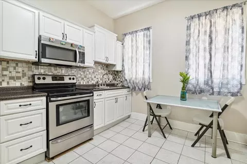 32 Abbott St, Lawrence, MA 01843 photo 14