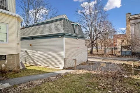 32 Abbott St, Lawrence, MA 01843 photo 10