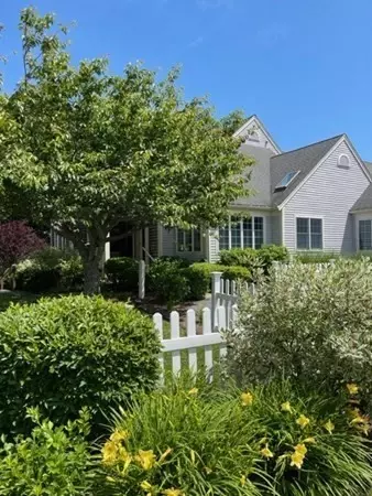 35 Red Cedar Rd #35, Mashpee, MA 02649